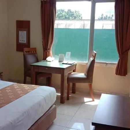Hotel Senen Indah Syariah Jakarta Exteriör bild