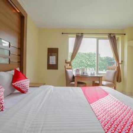 Hotel Senen Indah Syariah Jakarta Exteriör bild
