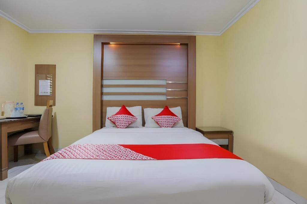 Hotel Senen Indah Syariah Jakarta Exteriör bild