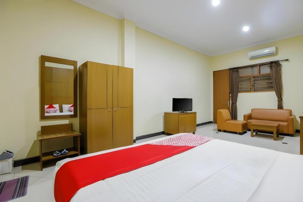 Hotel Senen Indah Syariah Jakarta Exteriör bild