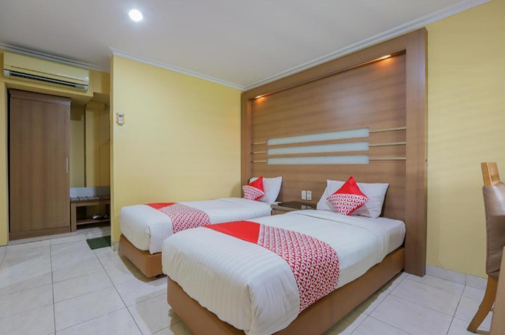 Hotel Senen Indah Syariah Jakarta Exteriör bild