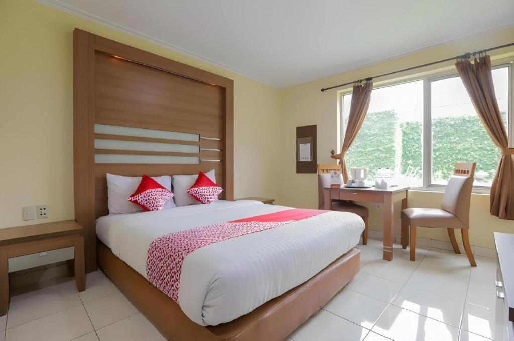 Hotel Senen Indah Syariah Jakarta Exteriör bild