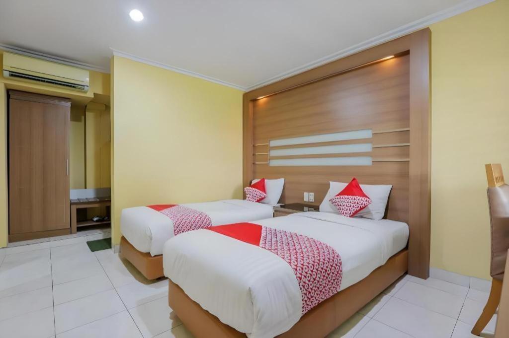 Hotel Senen Indah Syariah Jakarta Exteriör bild