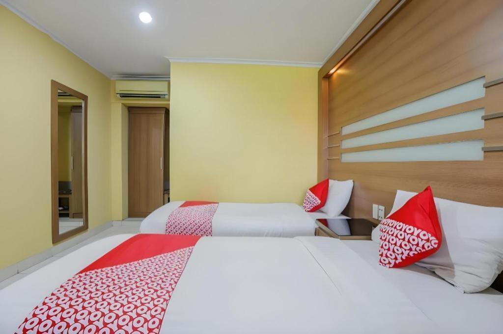 Hotel Senen Indah Syariah Jakarta Exteriör bild