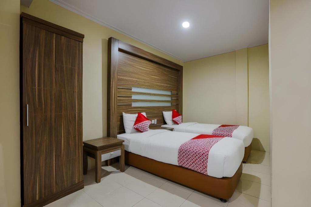 Hotel Senen Indah Syariah Jakarta Exteriör bild