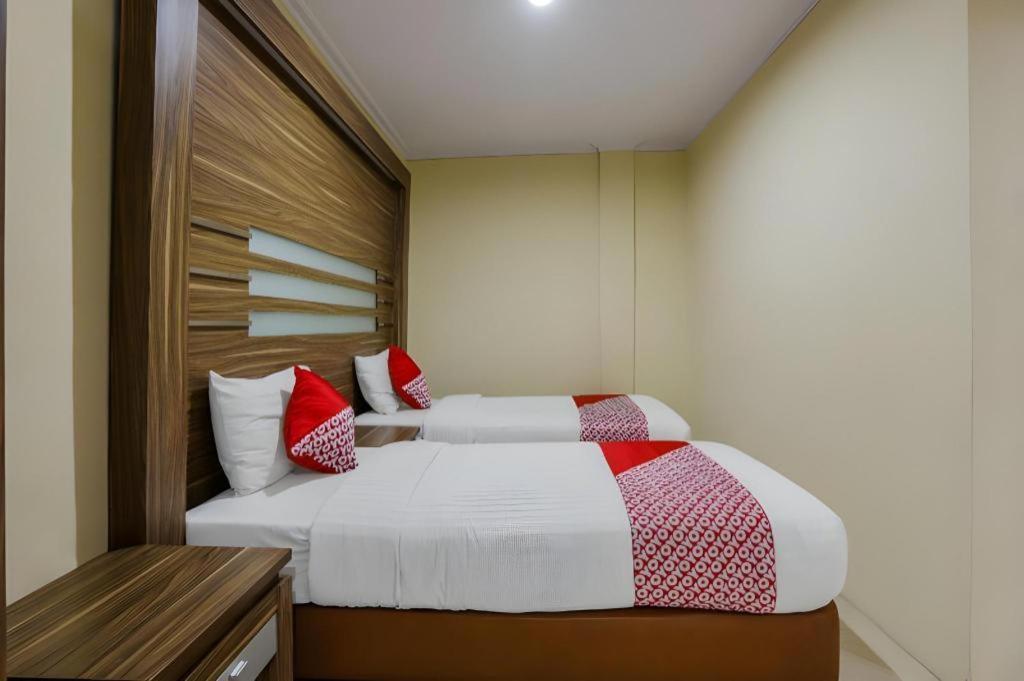 Hotel Senen Indah Syariah Jakarta Exteriör bild